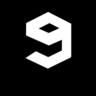 HennyPlay's emblem